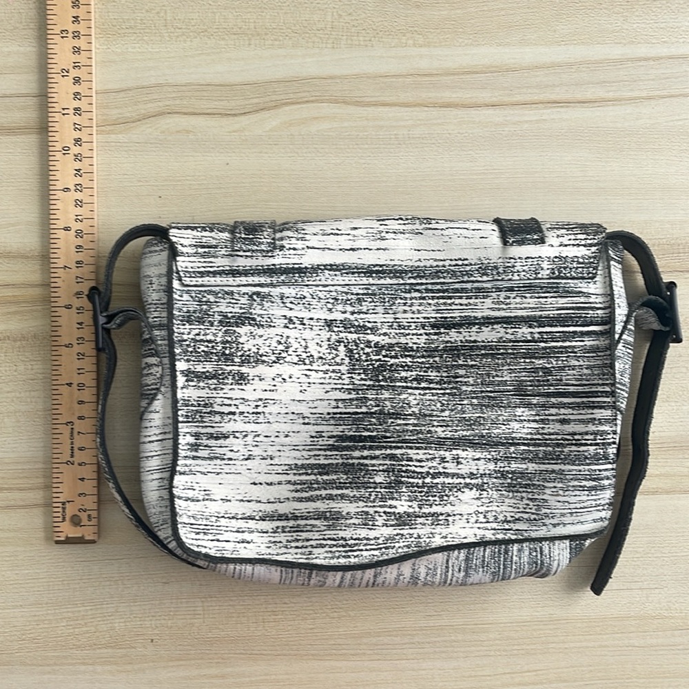 Rare Dr. Martens leather messenger bag - Picture 6 of 14